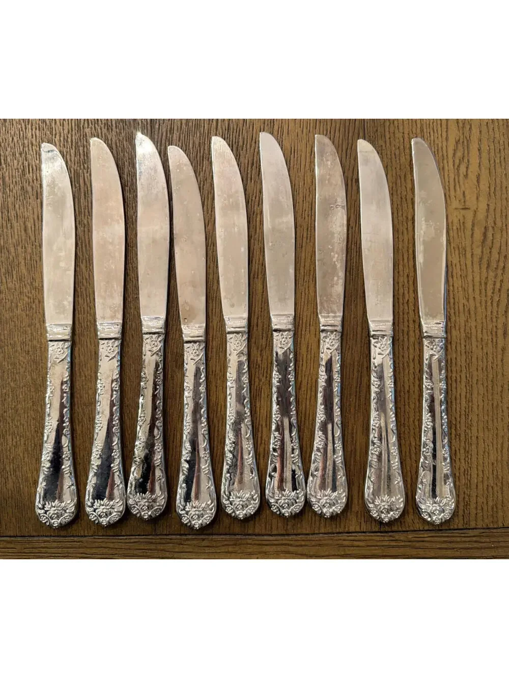 Wm. Rogers & Son Enchanted Rose Dinner Knives – Set of 12.